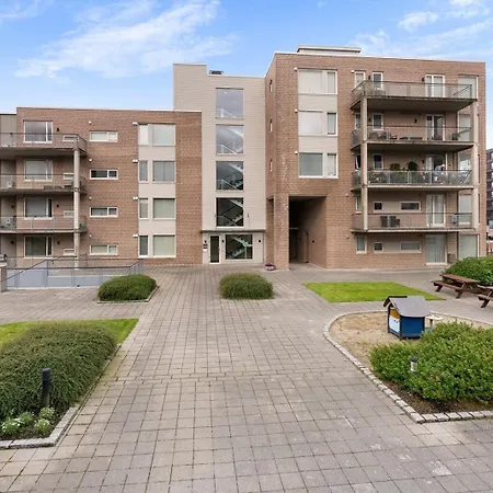 Spacious & Modern - - - Sea View * Stavanger